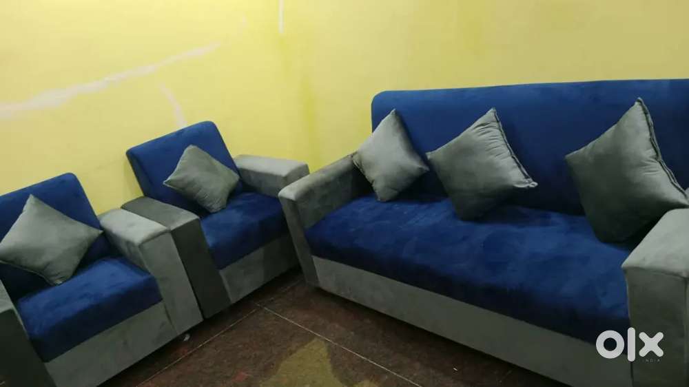 3+1+1.  Premium model sofa available in Starf Furniture