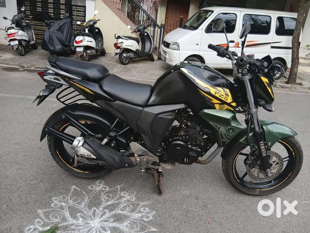 Yamaha fzs v2
