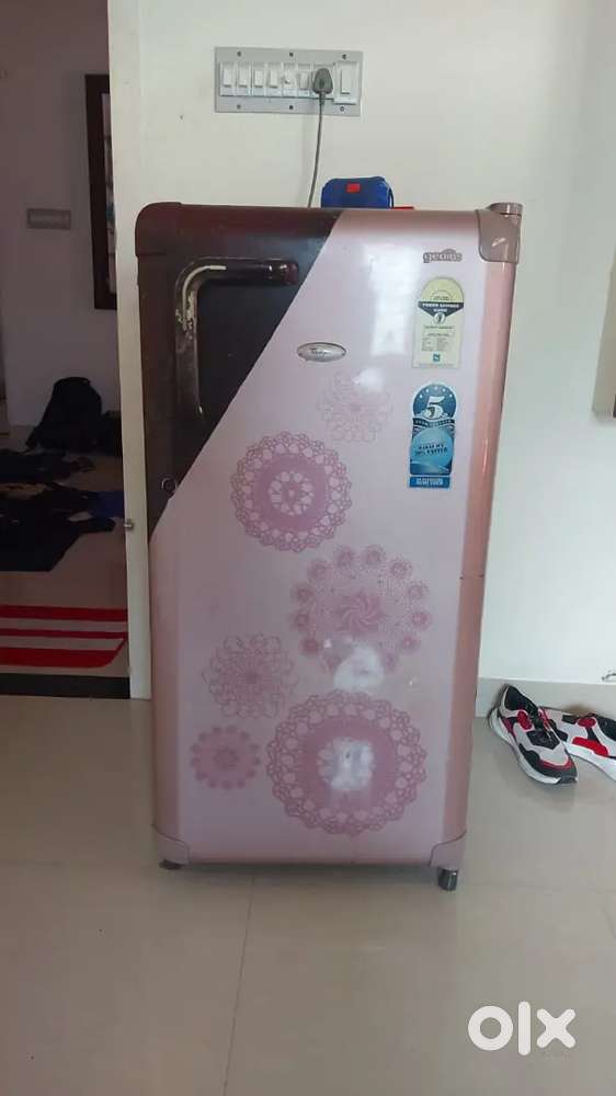 Less used single door fridge & washing machine good condition