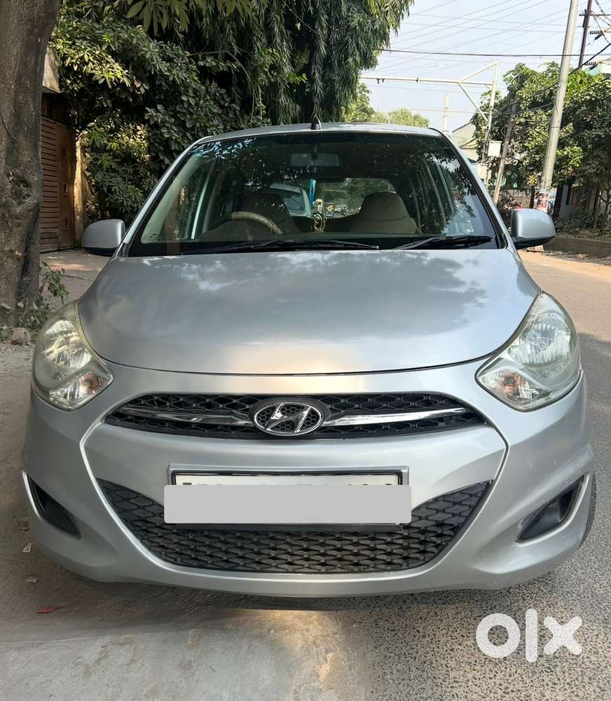 Hyundai i10 2012 april Cng on paper with company fitted