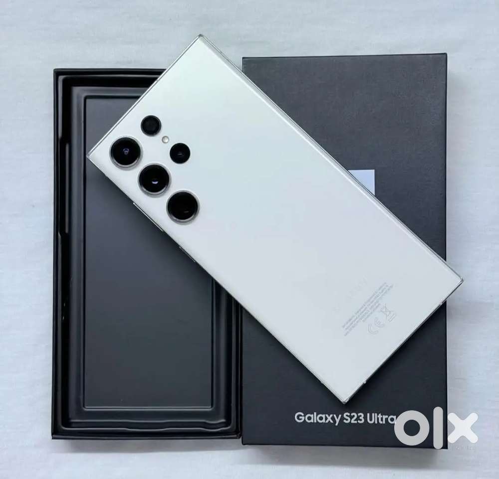 Samsung galaxy S23 ultra 256GB without scratch