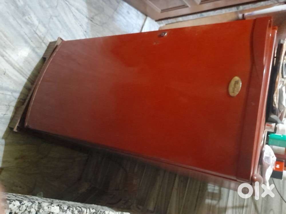Whirlpool Red Colour Well Maintained