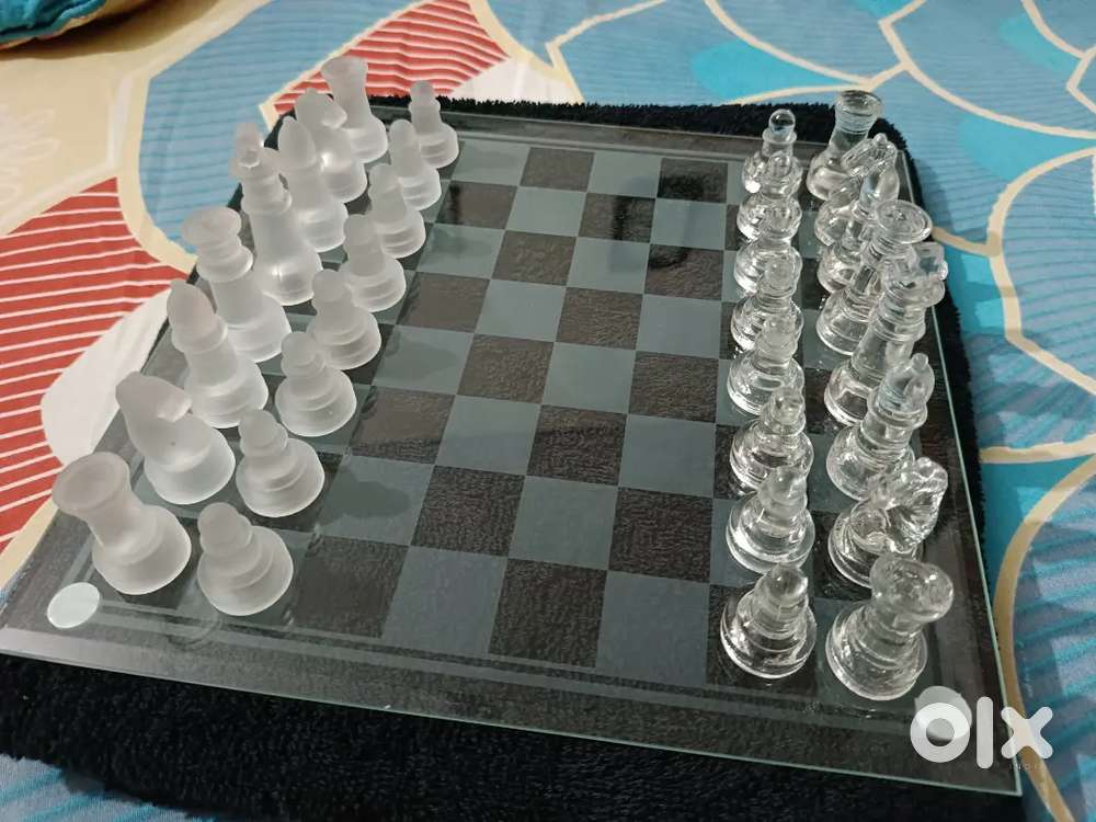 Glass Chess Set(Board + pieces)