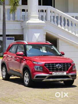 Hyundai Venue S Turbo, 2020, Petrol