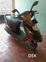 Sale in scooty streak