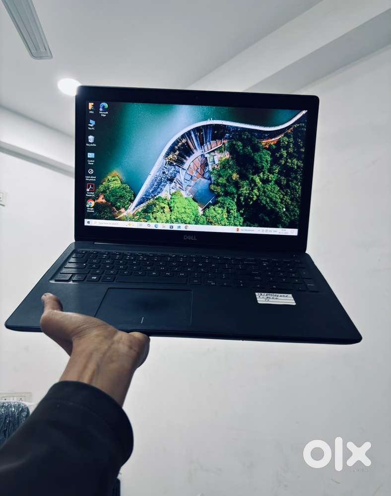 Urgent sale DELL LATITUDE (i3-8th  8/256)  Best Price AD Computers