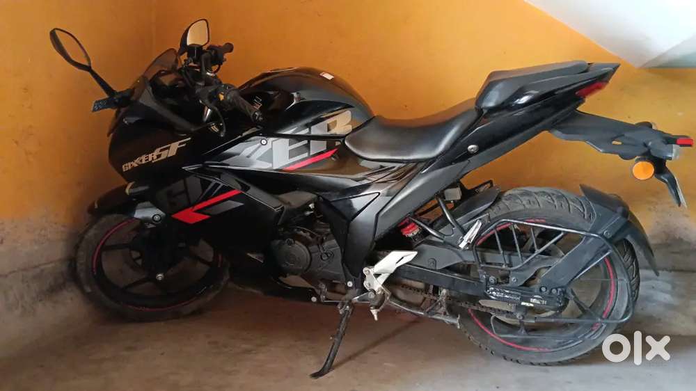 Suzuki Gixxer 155 cc Black Colour Bike