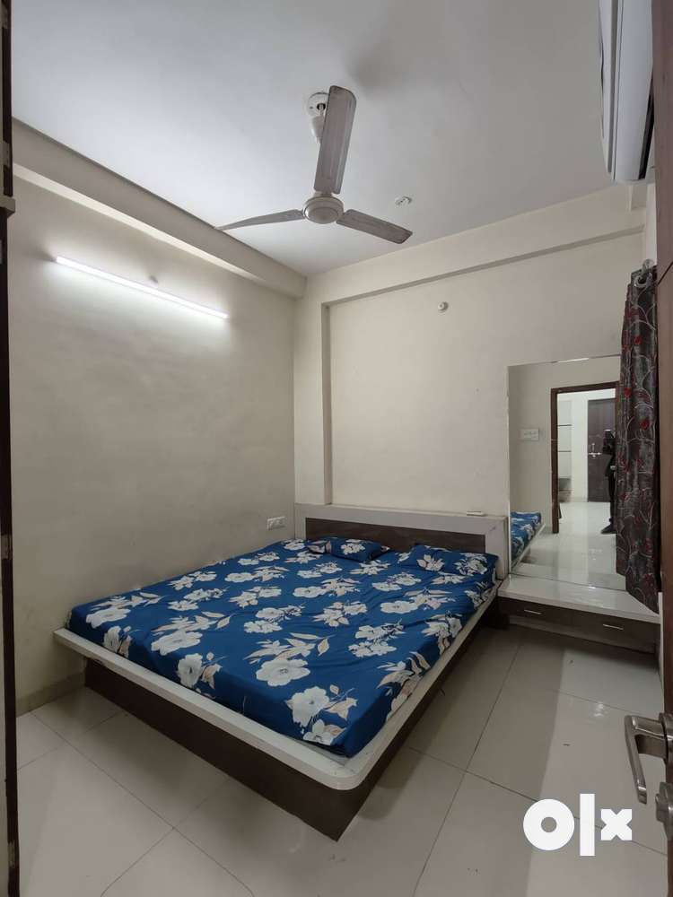 brokerage free luxury , furnished 1bhk flat near bombay hospital @16k
