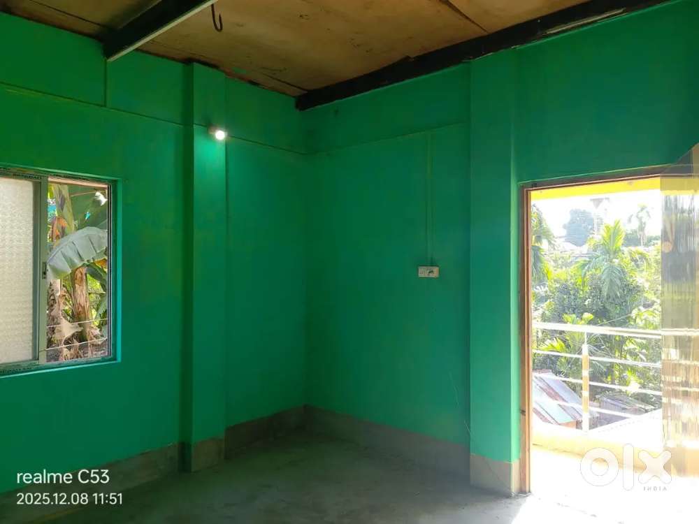 ছোট পরিবারের জন্য ঘর ভাড়া দেয়া হবে।