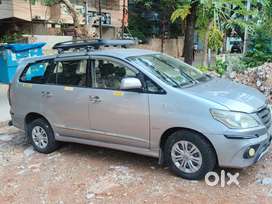INNOVA 7+1 2.5 G 2016 BOOKING OUT STATION