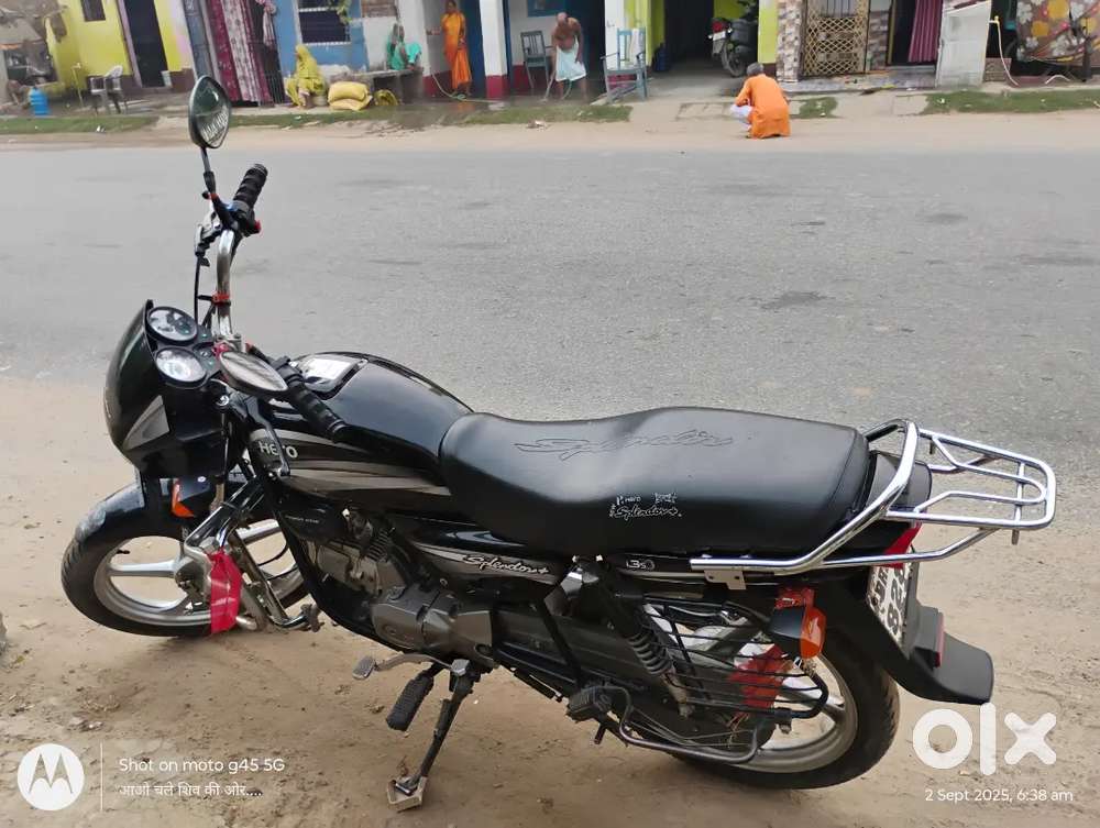 Hero Splendor+ i3s 2018 model.