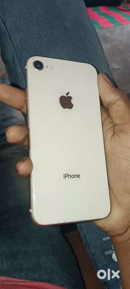 I phone 8 64GB good condition