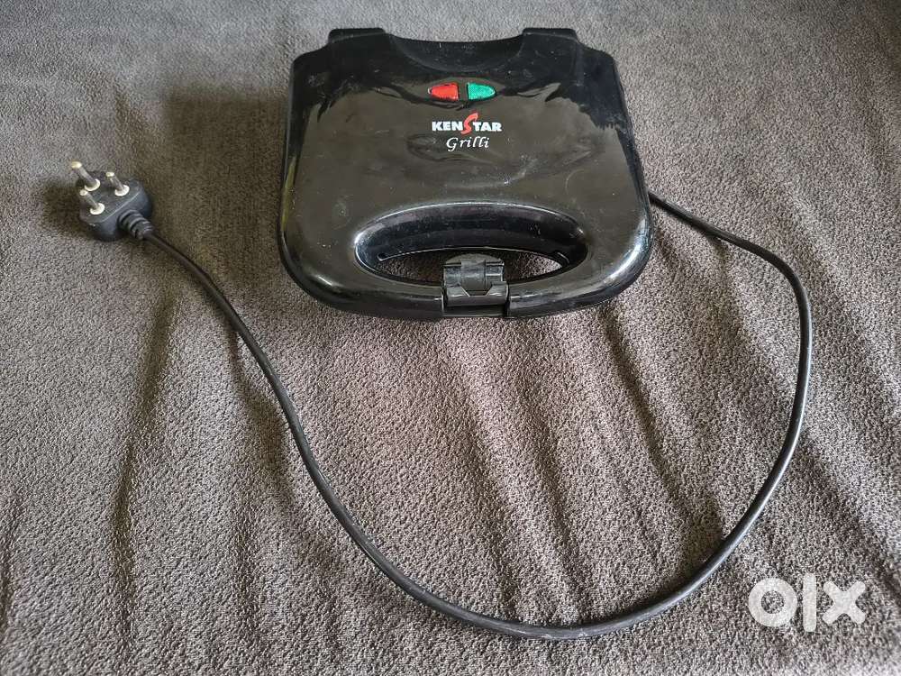 Sandwich maker toaster