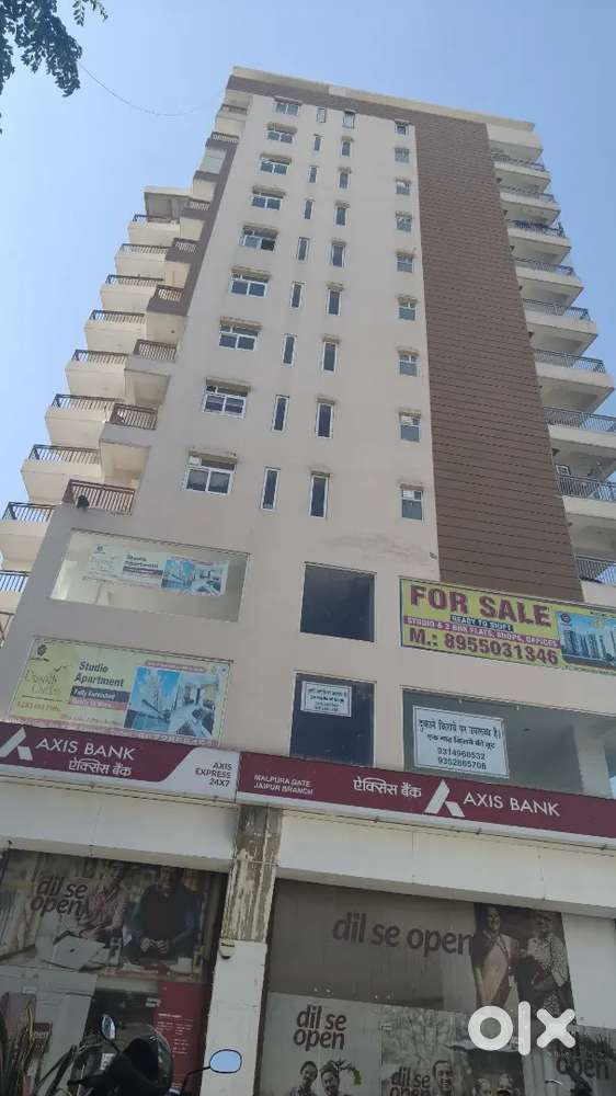 14x14 semi furnished Shop on Rent. 2nd Floor