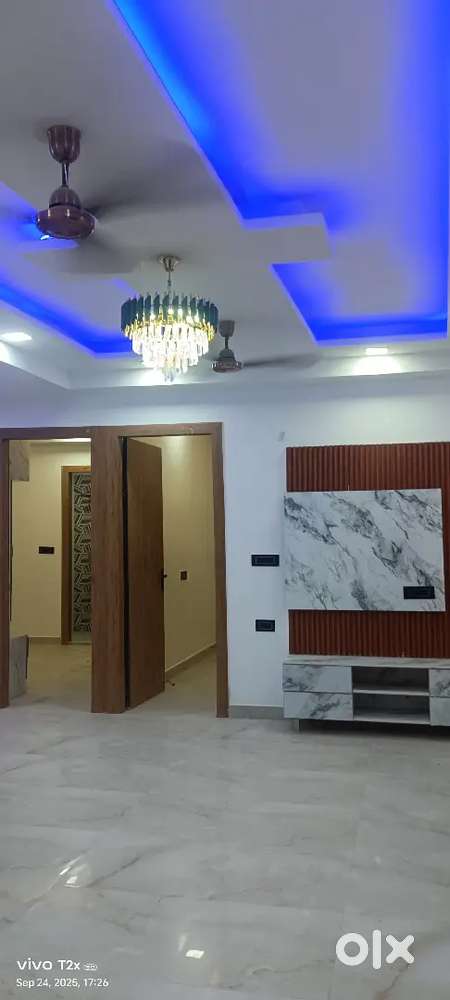 3 bhk spacious flat ready to move