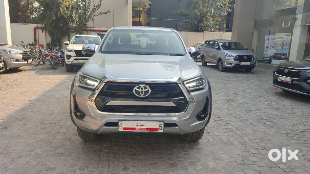Toyota Hilux 2.8 High 4X4 AT, 2023, Diesel