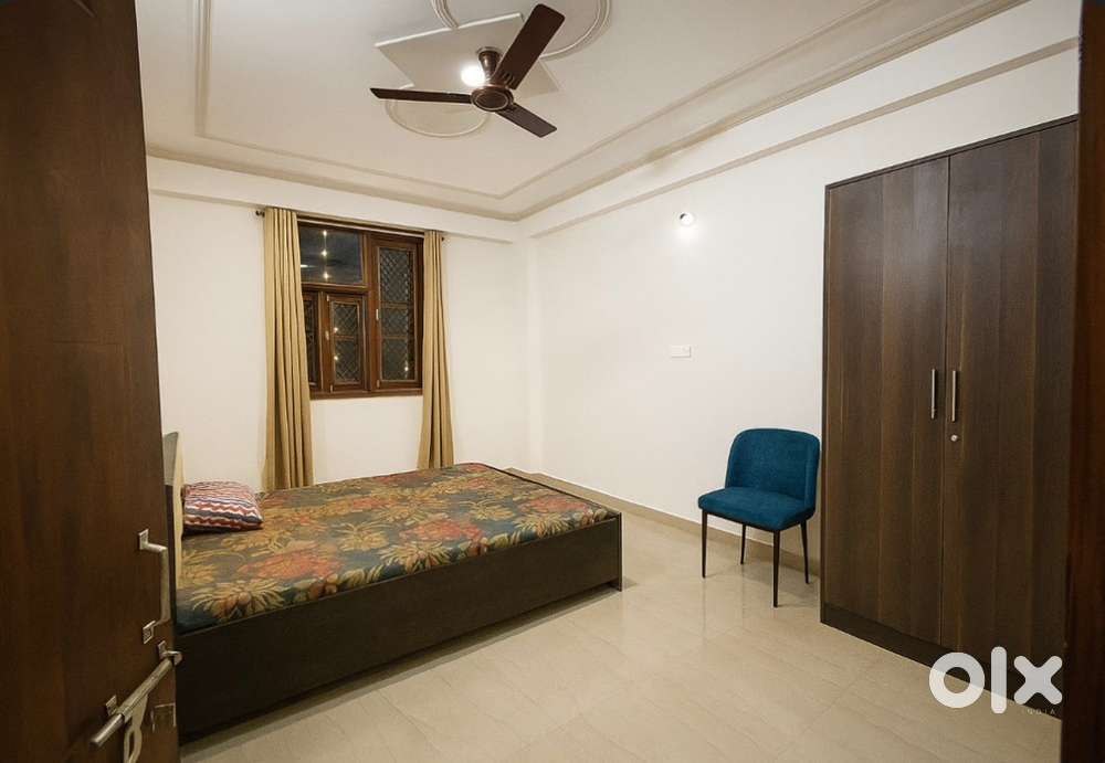 Rooms available near hcl and anity