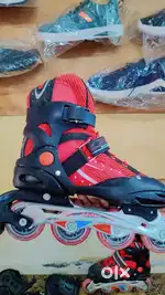 Skating shoes new free size 7.8.9. tak ajayga sirf ek baar use kya hai