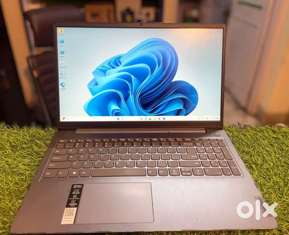 LENOVO IDEAPAD 3
CORE I3 11TH GEN 8GB RAM 512GB SSD 15 INCH SCREEN