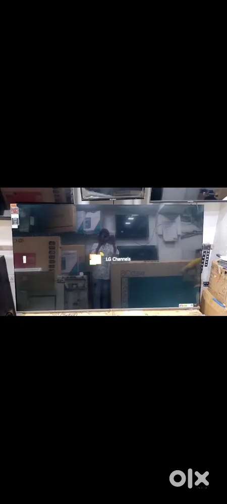 40 inch new seal pack led tv with 600 live free channel voice remote