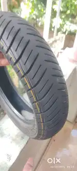 Size 110 /80 /12 പുതിയ ടയർ 300 km അകത്തു ഓടിയത്
