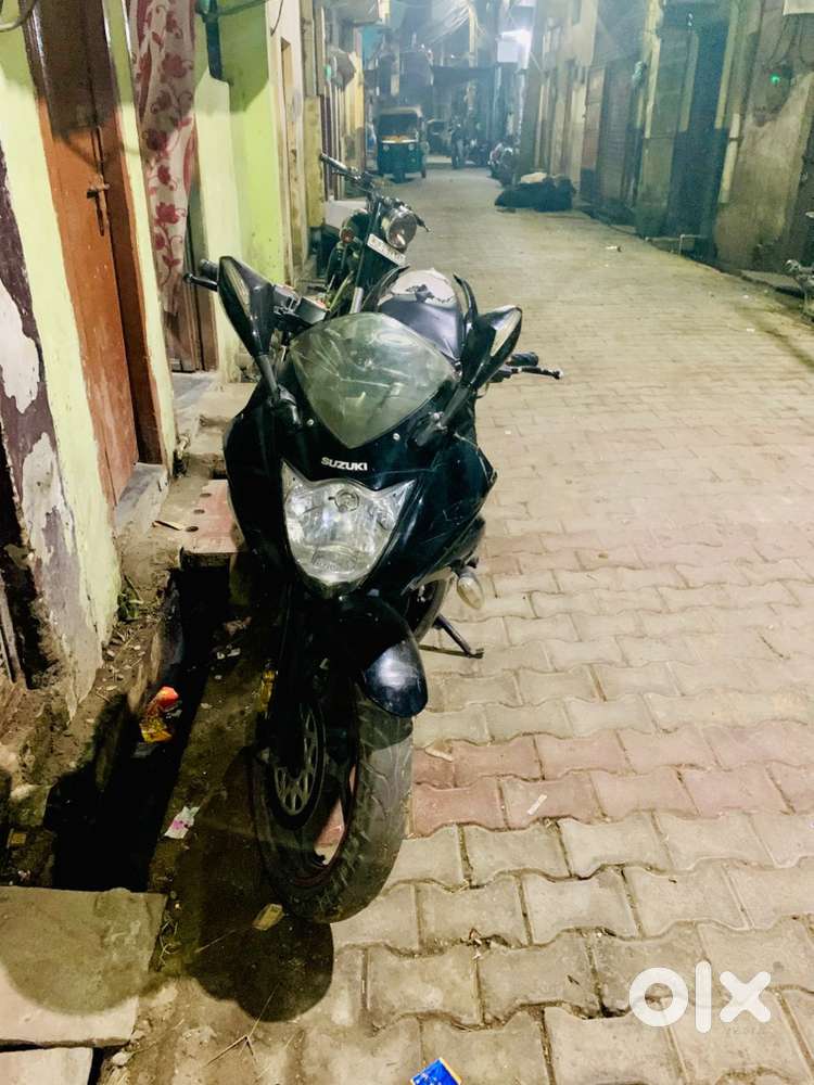 Suzuki gixxer
