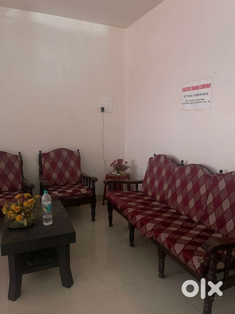 Well furnished PG available