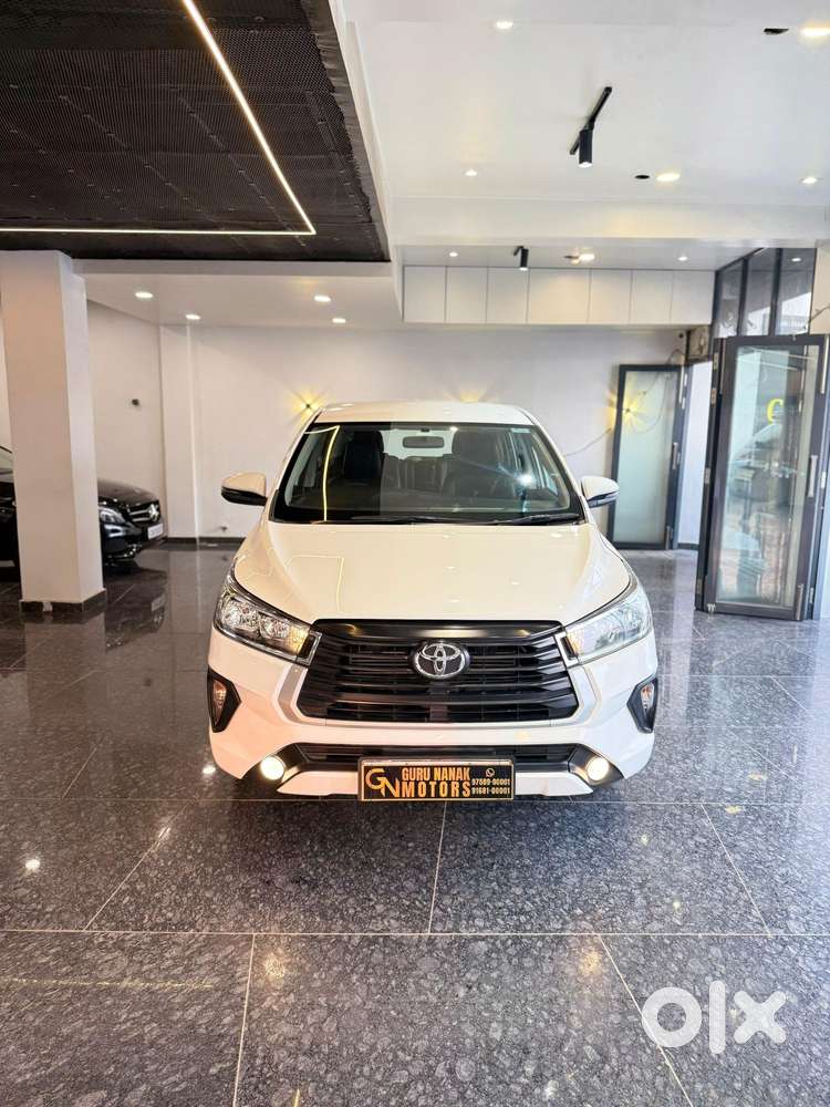 Toyota Innova Crysta 2.4 G MT 7 STR, 2022, Diesel
