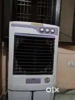 Excellent condition Cooler 80 litres.