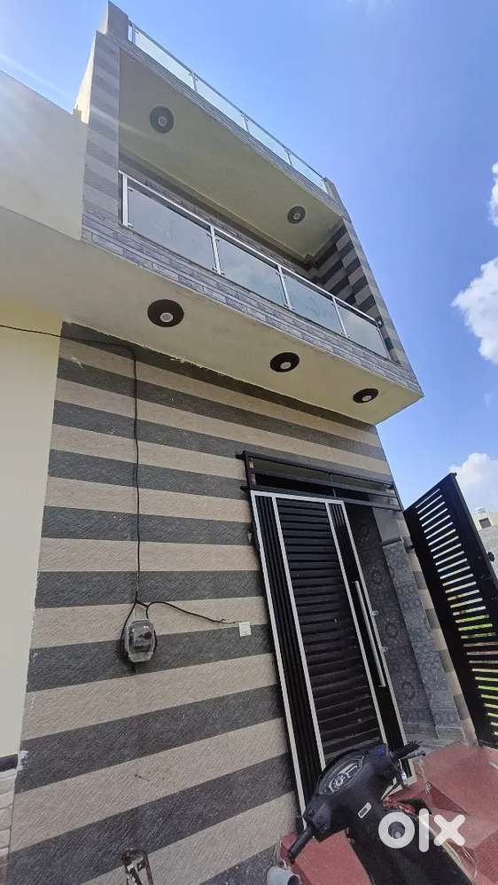 Newly constructed we'll maintain house