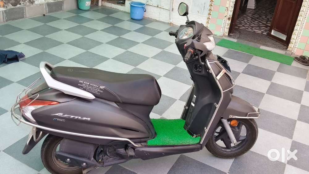 Activa iSmart top model
