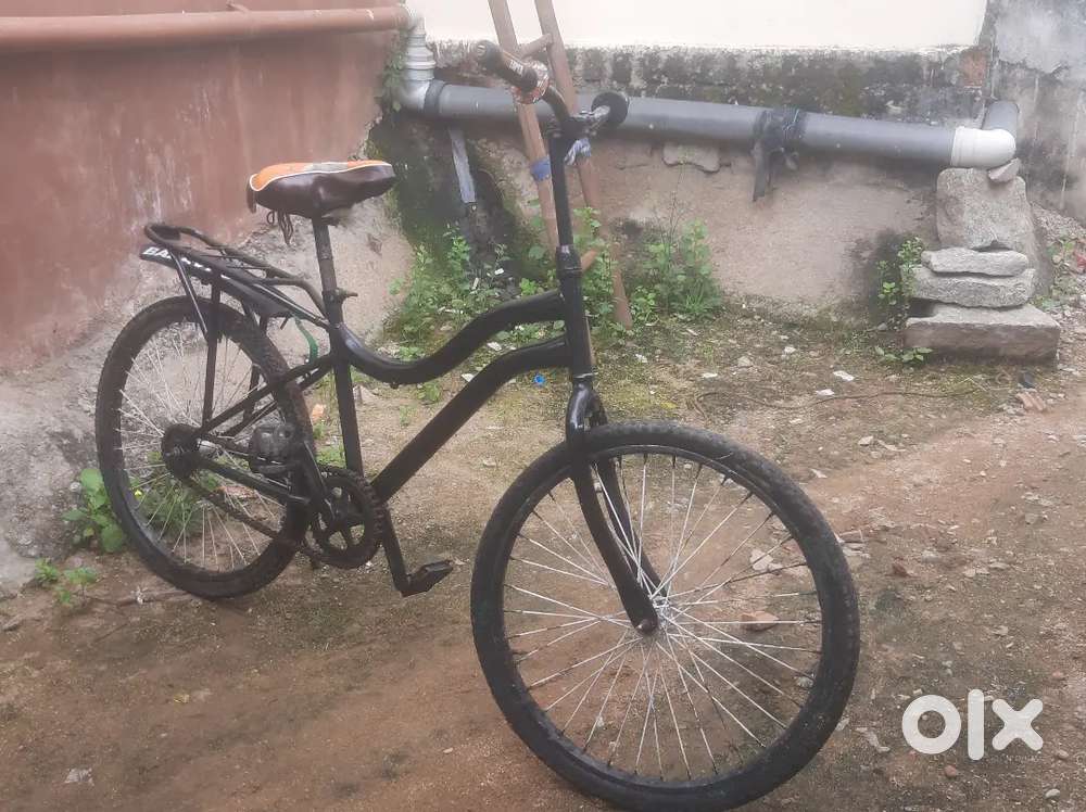 Cycle for sale new 2 tyre's cycle colour black