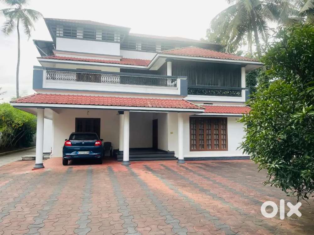 Edapally unichira 34cent 3000sqft house for sale
