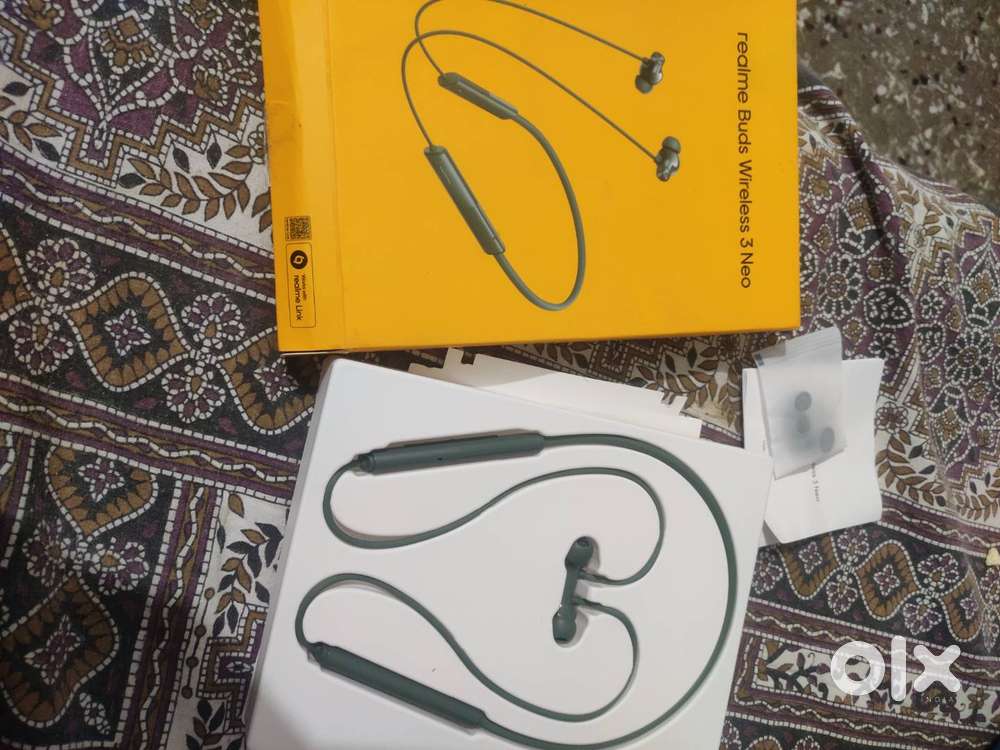 Neckband :- Realme buds 3 neo