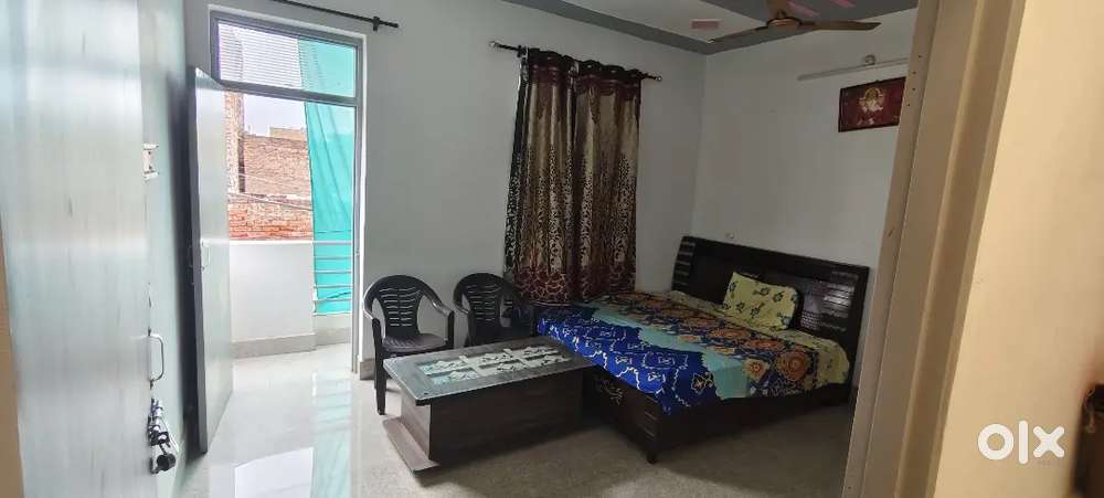 1st floor for rent 1 large room lobby bathroom kitchen with furniture