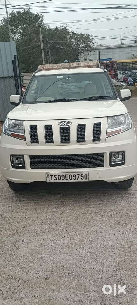Mahindra TUV 300 T8 AMT (Automatic), 2016, Diesel