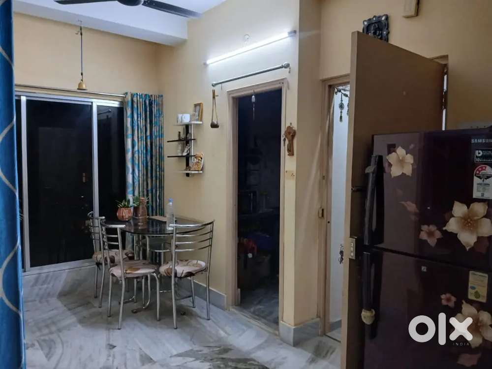 Rent 2 bhk furnished flat with car & bike parking on 3rd fl.at Nayabad