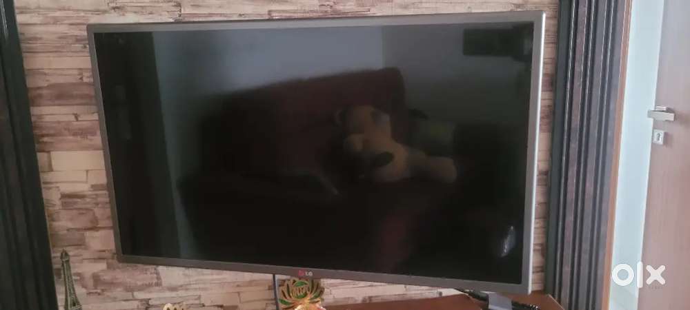 LG Television 32