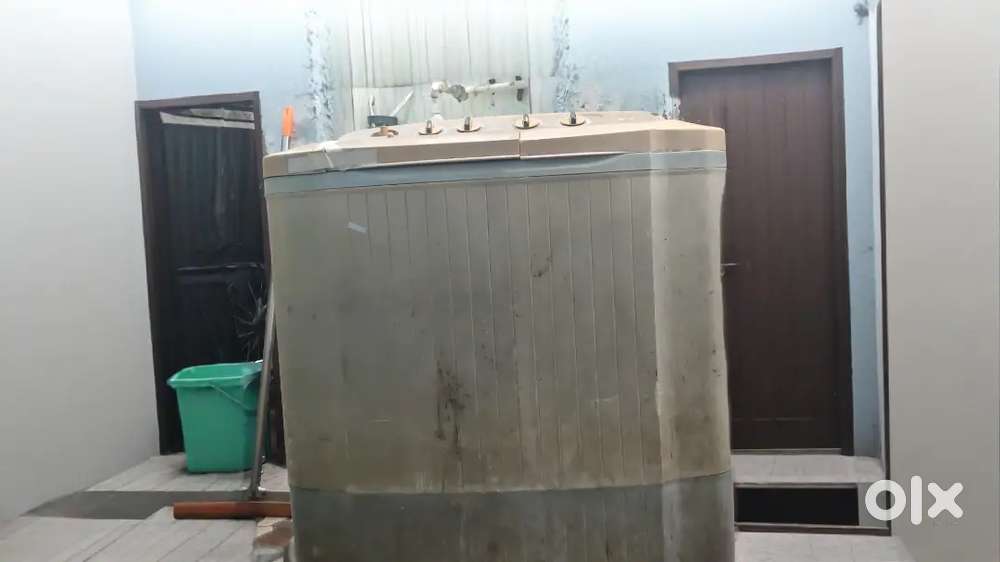 For sale LG 7 kg washing machine @2600 only