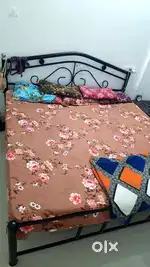 King Size bed 6×6 Size