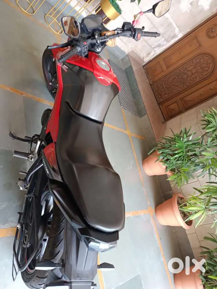 Hero Xtreme 160R BS6 ABS PB10