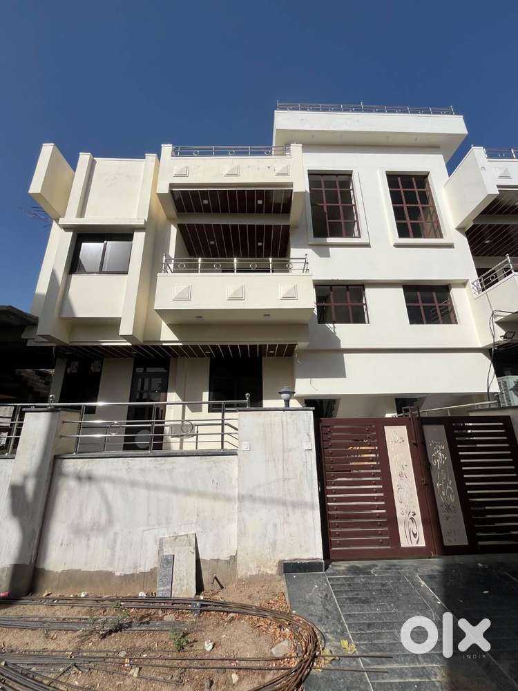 Semi Furnished Duplex Villa for Sale