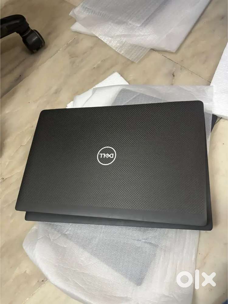 Dell corei5 8 gen /8 gb/256 gb/14 cam adapter/18500