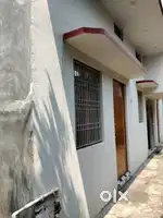 2 room set with kichen and bathroom with parking with park