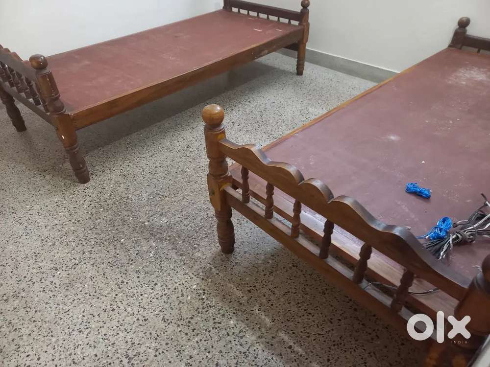 Kodical near NH 66 two bedroom with car park for rent