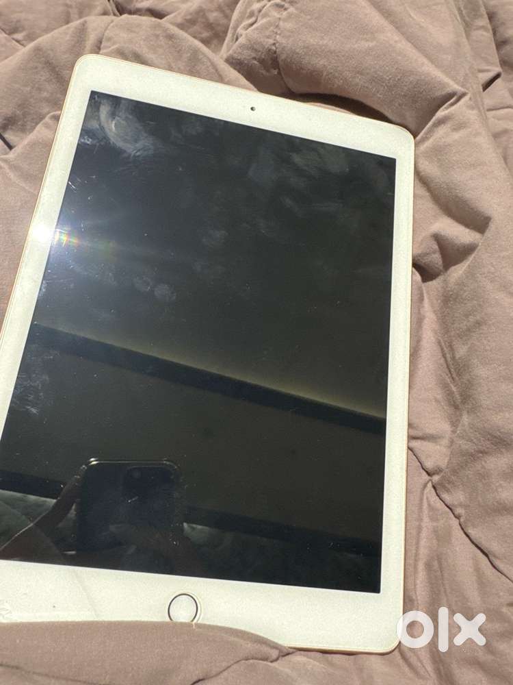 Rose gold apple ipad, 10.2 inch, 7 th gen, 128gb