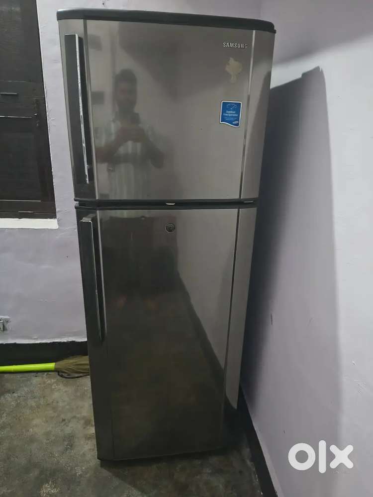 Samsung freeze  280 ltr working condition