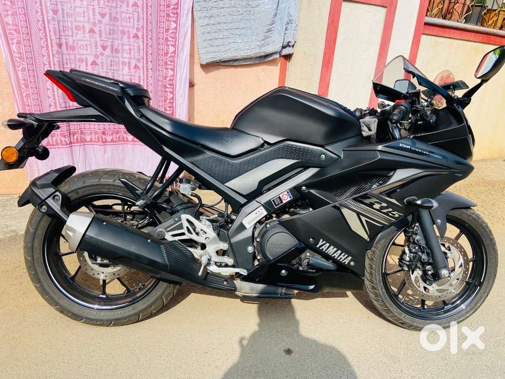 Yamaha R15v3 BS6 2020 model 13k km driven