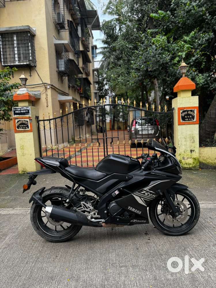 YAMAHA R15 V3