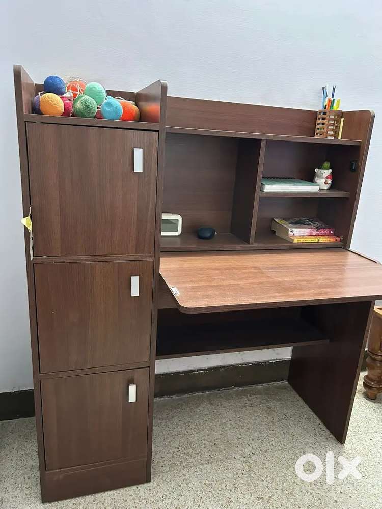 Wooden Study Table With Storage Selves